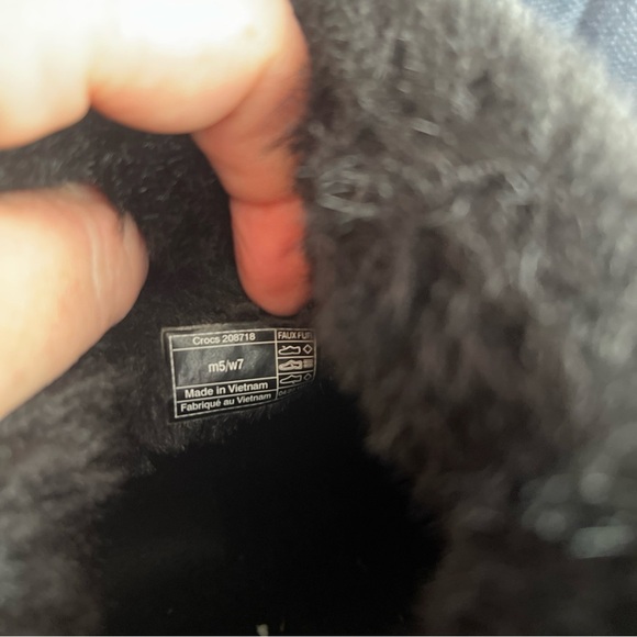 Women’s Crocs Stomp Winter Boots Black Size Women’s 7 - Picture 7 of 8